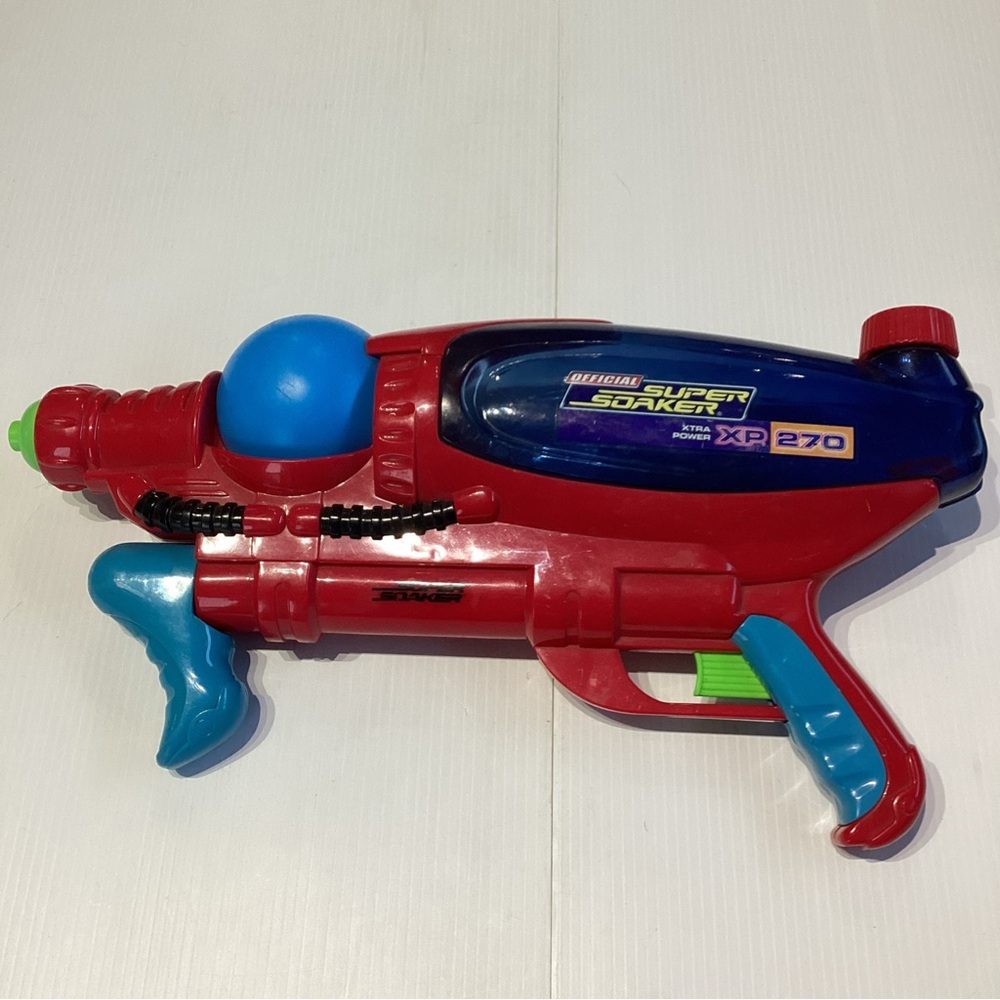 1999 Larami Red Super Soaker Xtra Power XP 270 Water Blaster Gun Tested Working